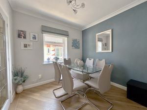 Dining Room - click for photo gallery